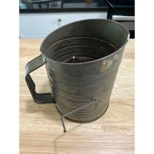 Vintage Bromwell's Flour Sifter Hand Crank Metal Tin Rustic Farmhouse Decor5 Cup
